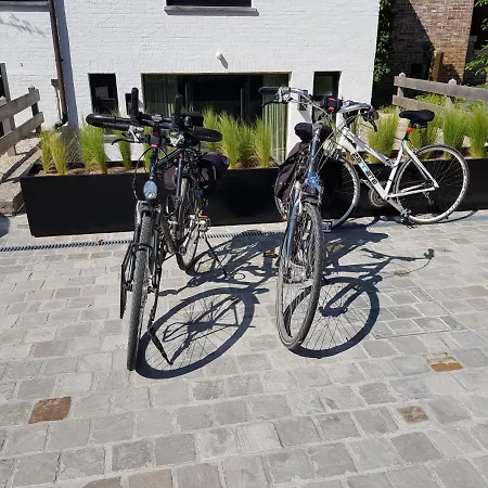 Nieuw App Met Tuin En Terras, Gratis Parking, Aan Zee, Vlakbij Brugge Apartment *